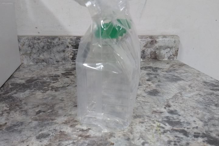 Celltreat 229341 100 Pk Sterile Treated Culture Flasks with Vented Cap