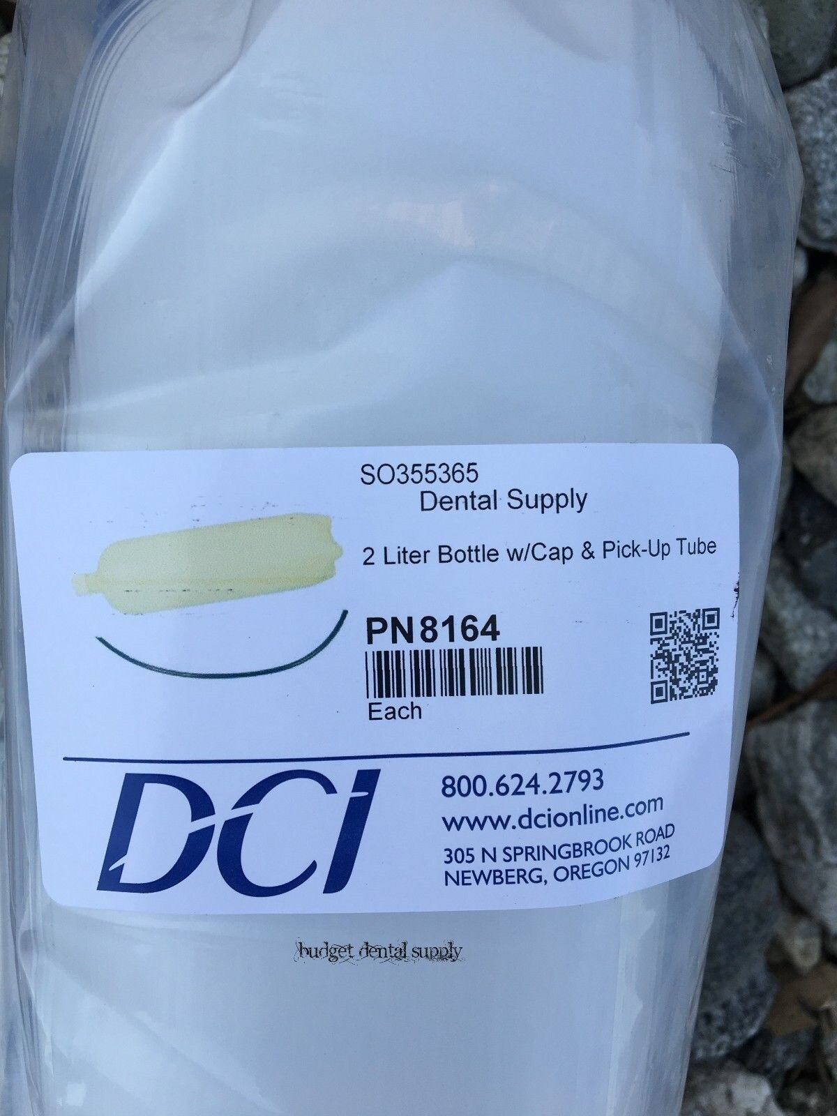 1xHeavy-duty Plastic Dental Water Bottle, 2 Liter, W/ Cap & Tube DCI #8164