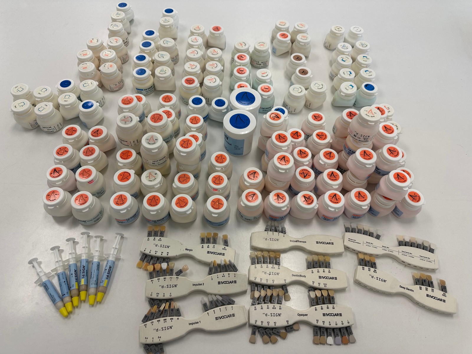 136 x Ivoclar d.Sign Ceramic Material, Noritake, Degussa, PFM, 3D, Ceramco, Vita