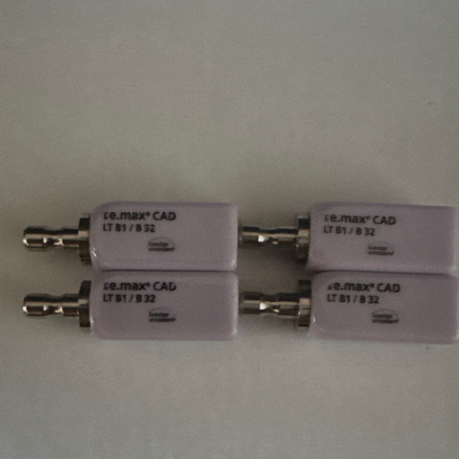 Ivoclar IPS E.max CAD For Cerec Block combo. B1 HT/LT/MT. Refer to photos