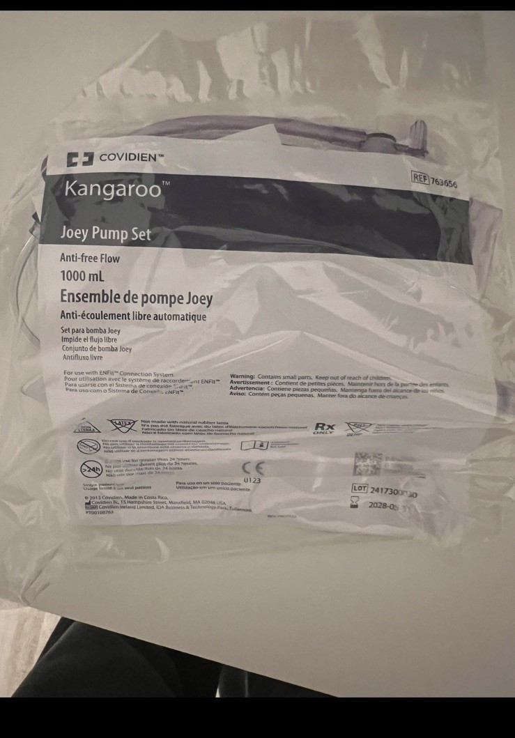 Kangaroo Joey Pump Set 1000ml Bag Anti Free Flow 763656 Lot of 30 indiv. sealed