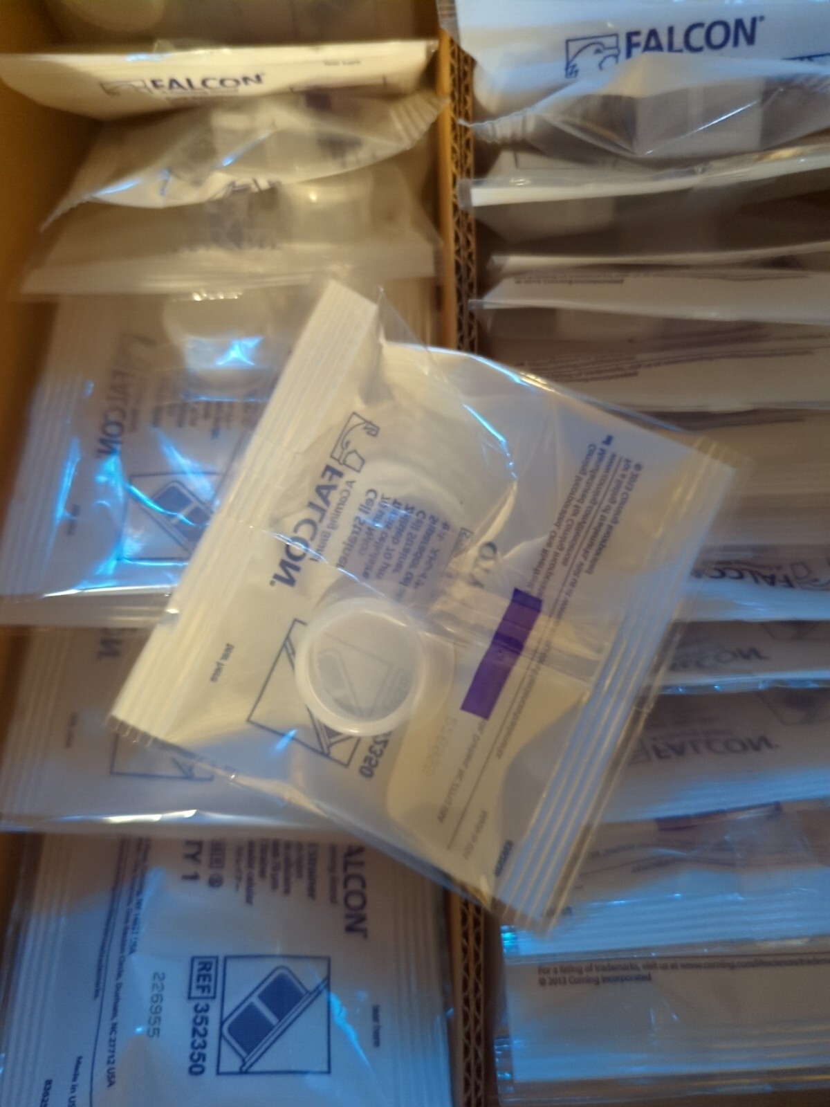 CASE OF 50 Corning 352350 Falcon 70 µm Cell Strainer, White, Sterile