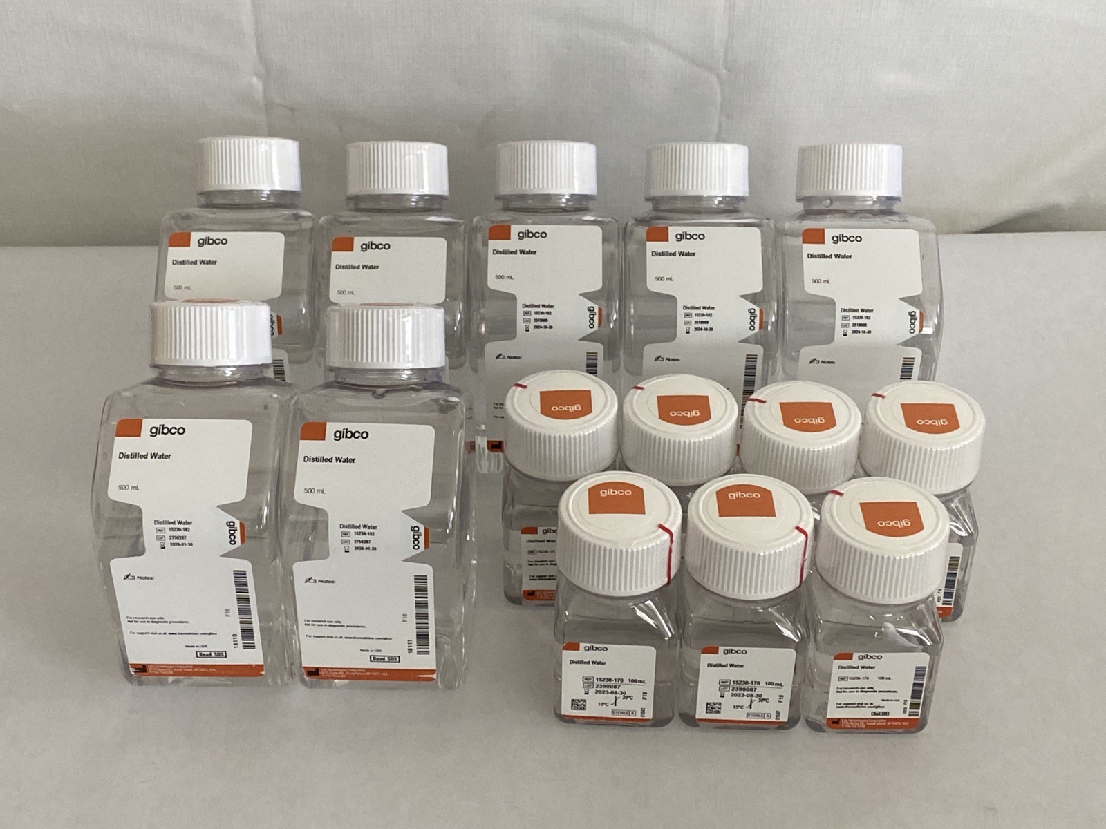 (14) GIBCO 100mL & 500mL Laboratory Distilled Water Bottles 15230-162 15230-170