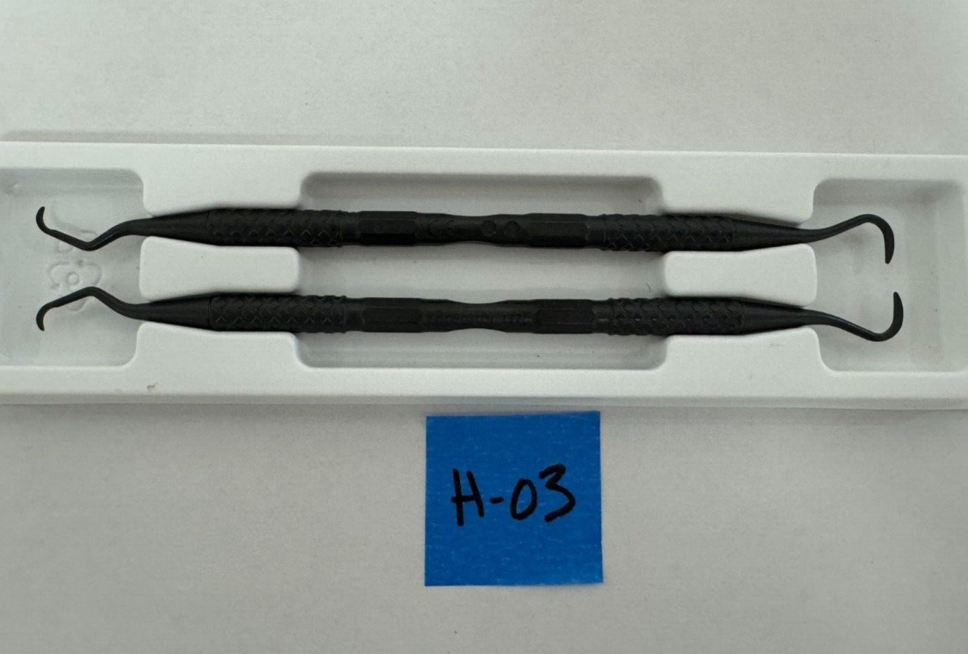 Premier Dental Plastic Scaler – 137 (Set of 2)