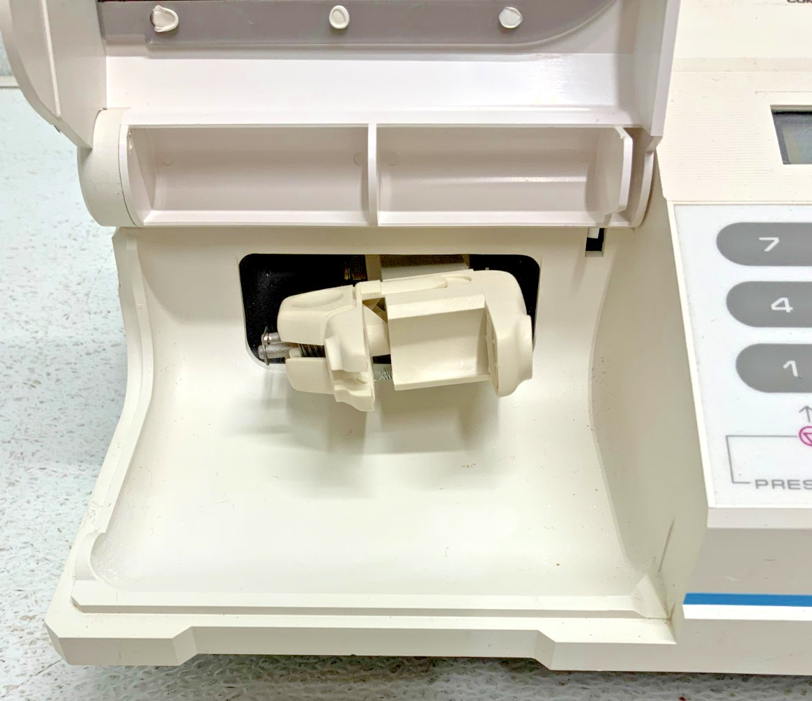 Kerr Dental 23425 AutoMix Amalgamator Computerized Mixing System 50/60Hz 42D