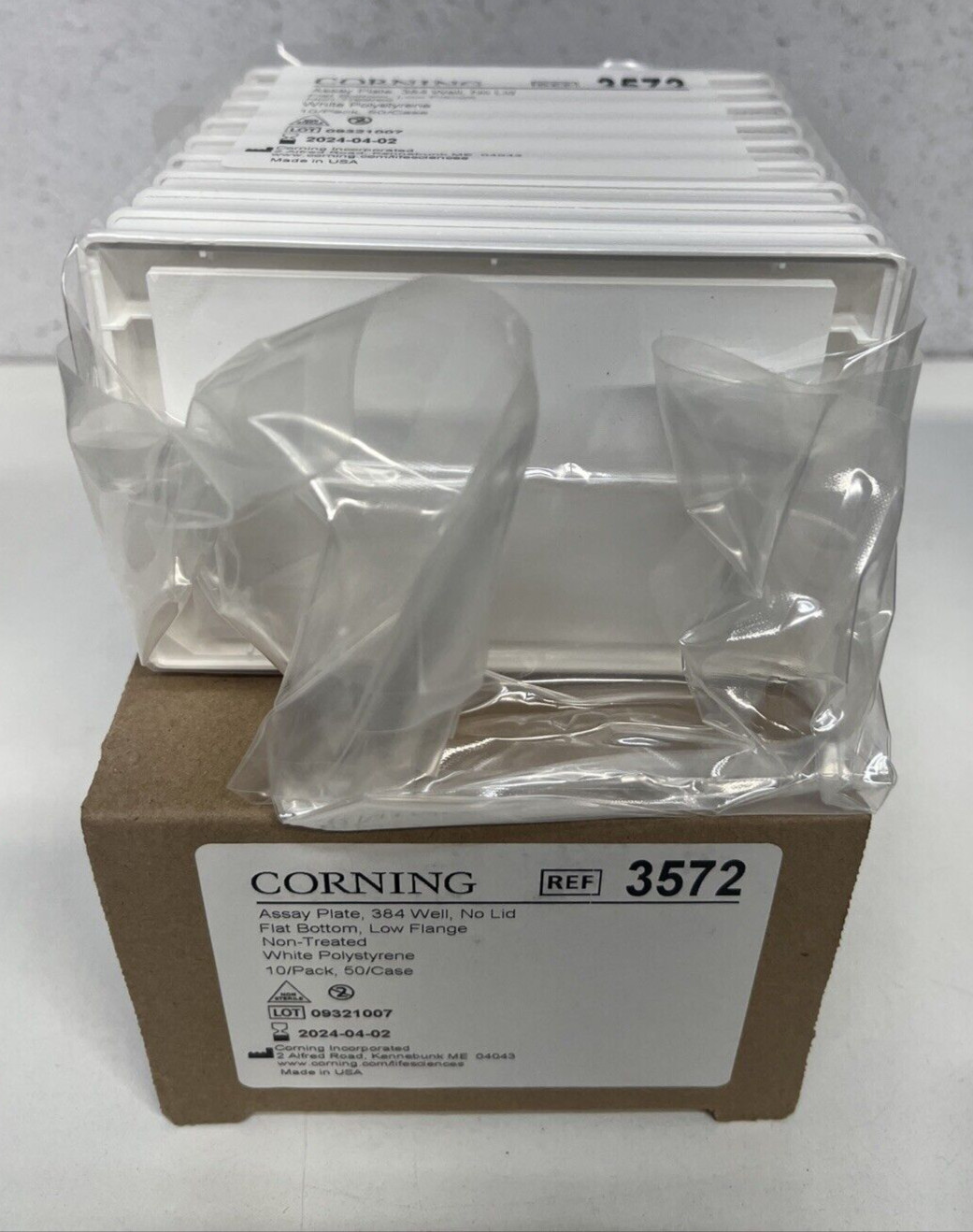 1 BOX OF 10 CORNING 3572 384 WELL FLAT BOTTOM ASSAY PLATES *NEW*