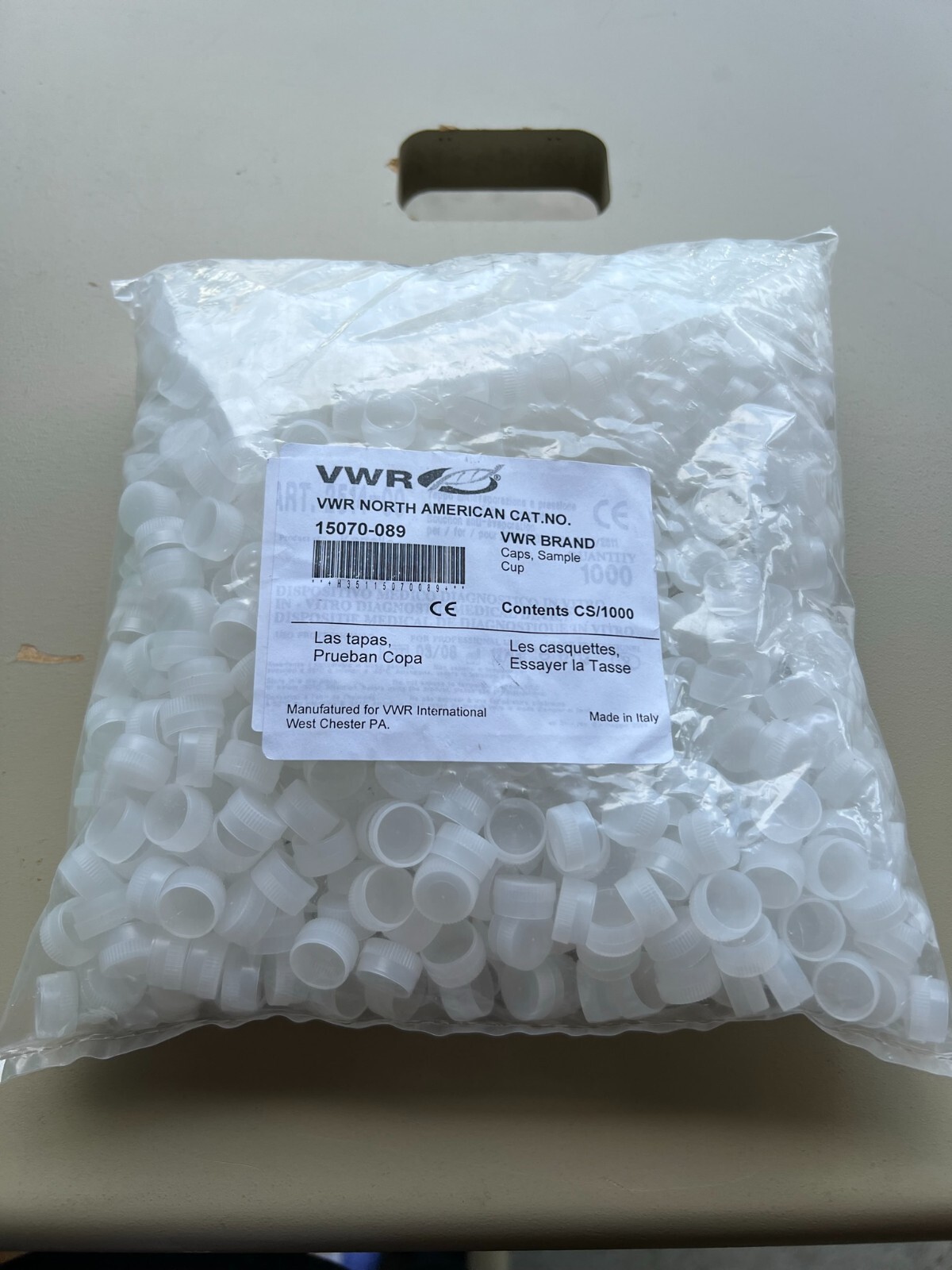 VWR 15070-089 Sample Cup Caps – Bag of 1000