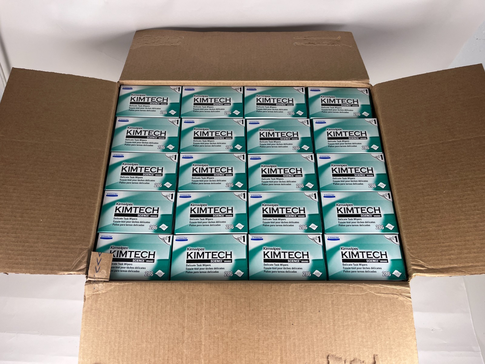 Kimtech Kimwipes Delicate Task Wipers 286 Sheets 34155 1 Box or Case of 60 Boxes