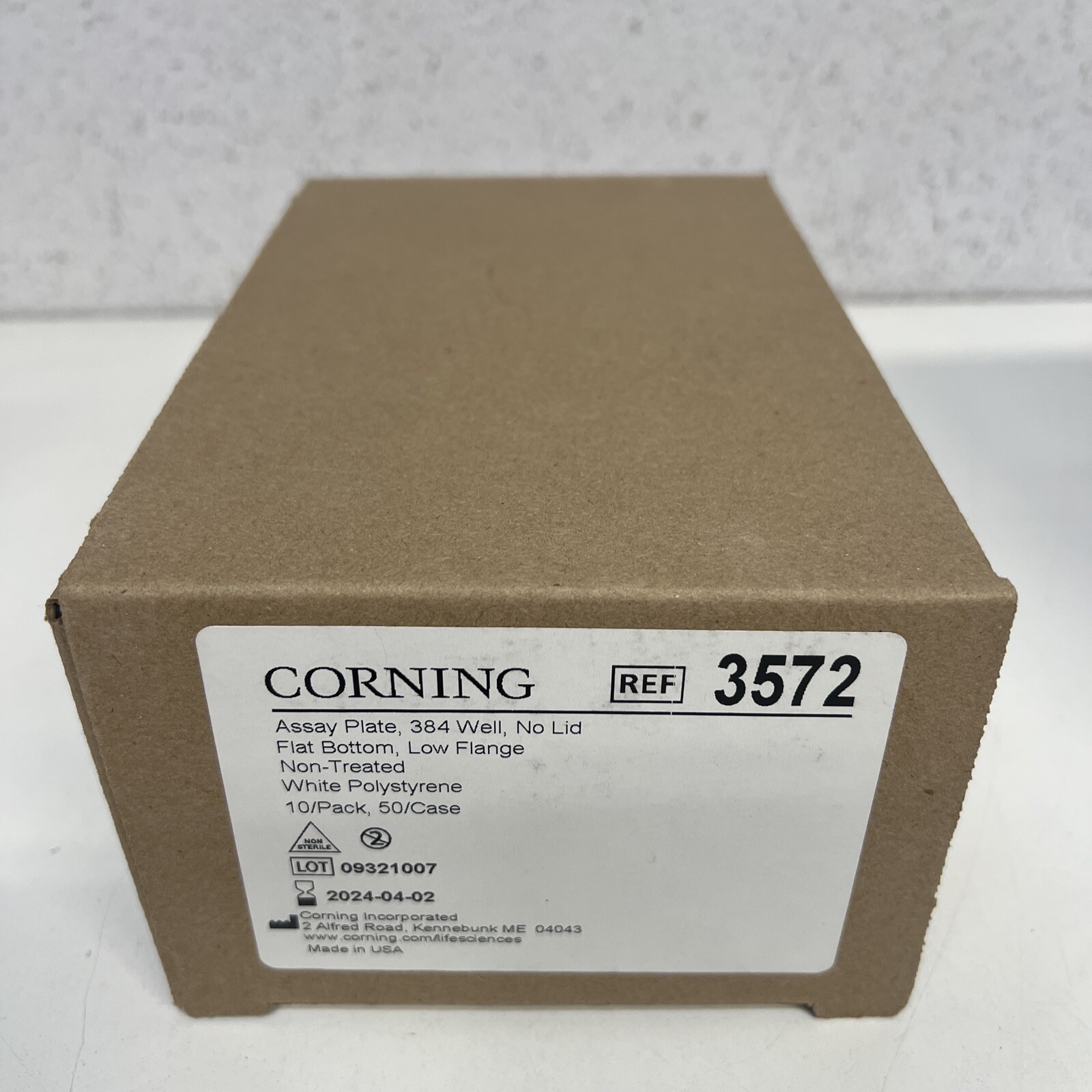 1 BOX OF 10 CORNING 3572 384 WELL FLAT BOTTOM ASSAY PLATES *NEW*