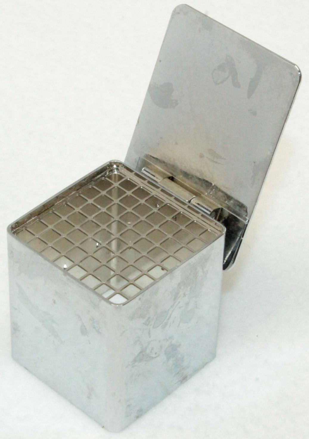 Dental Cotton Pellet Dispenser for Richmond Dental Made in Switzerland