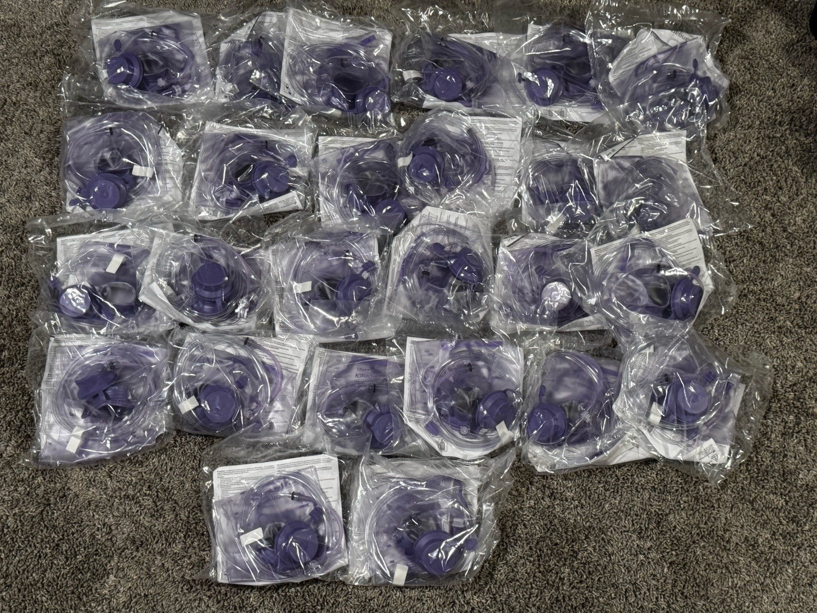 NEW Lot of 26 Kangaroo Joey Pump Set Bag – 1000mL Ref 763656 Exp 7/30/29