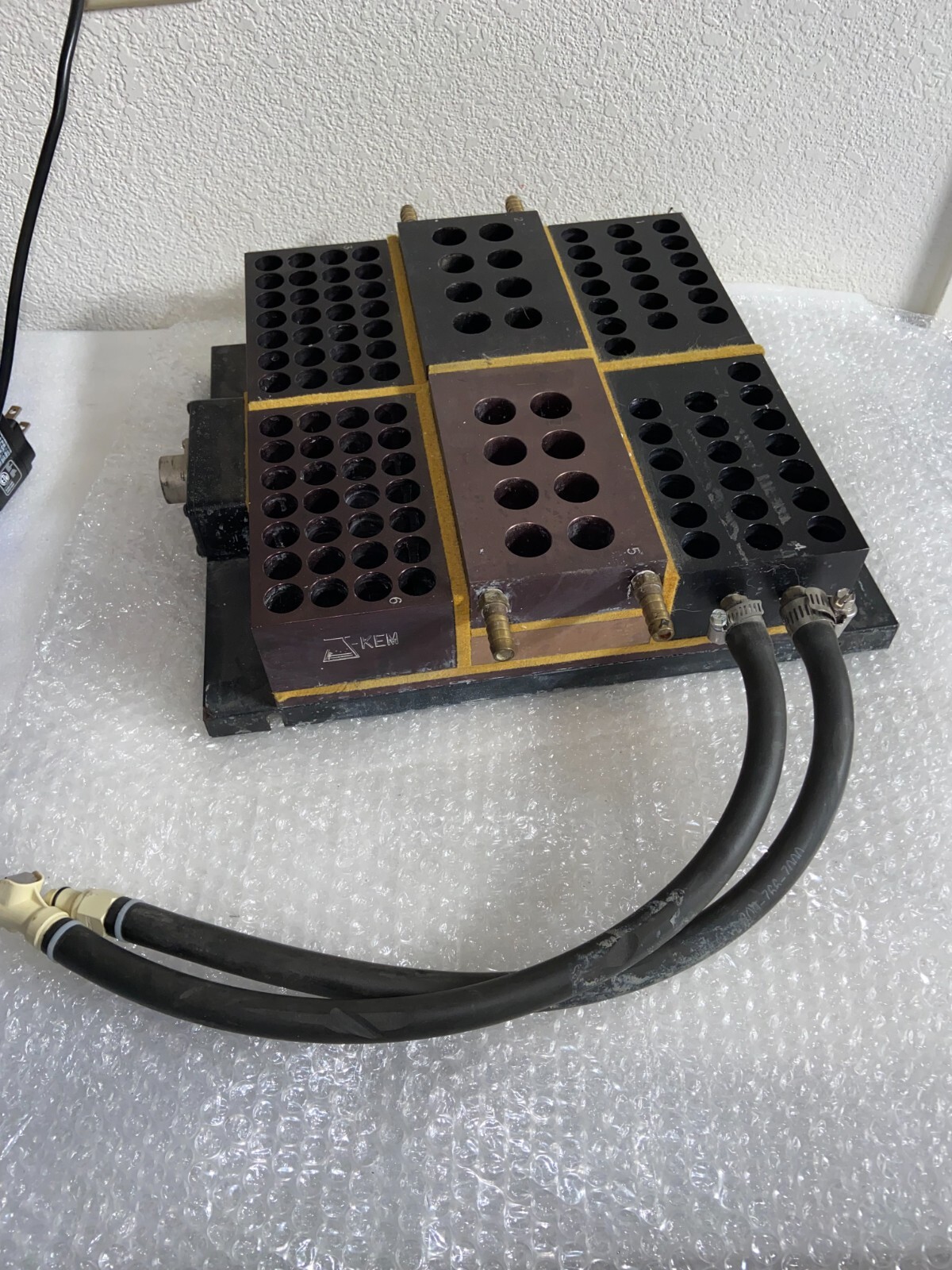 J-Kem Multi-Well Reactor Base for Max-Q Orbital Shaker – Used – Laboratory