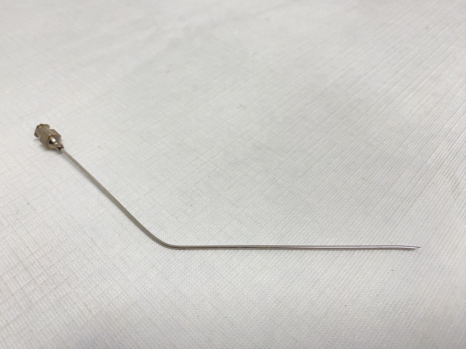 Laboratory 6” Stainless Steel Bent Cannula 18-Gauge Luer Hub Beveled #4 Point