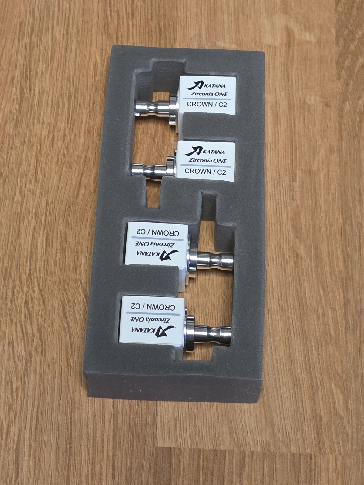 CEREC Kurary Katana Zirconia ONE / Crown C2 Milling Blocks / 4 Count OPEN BOX