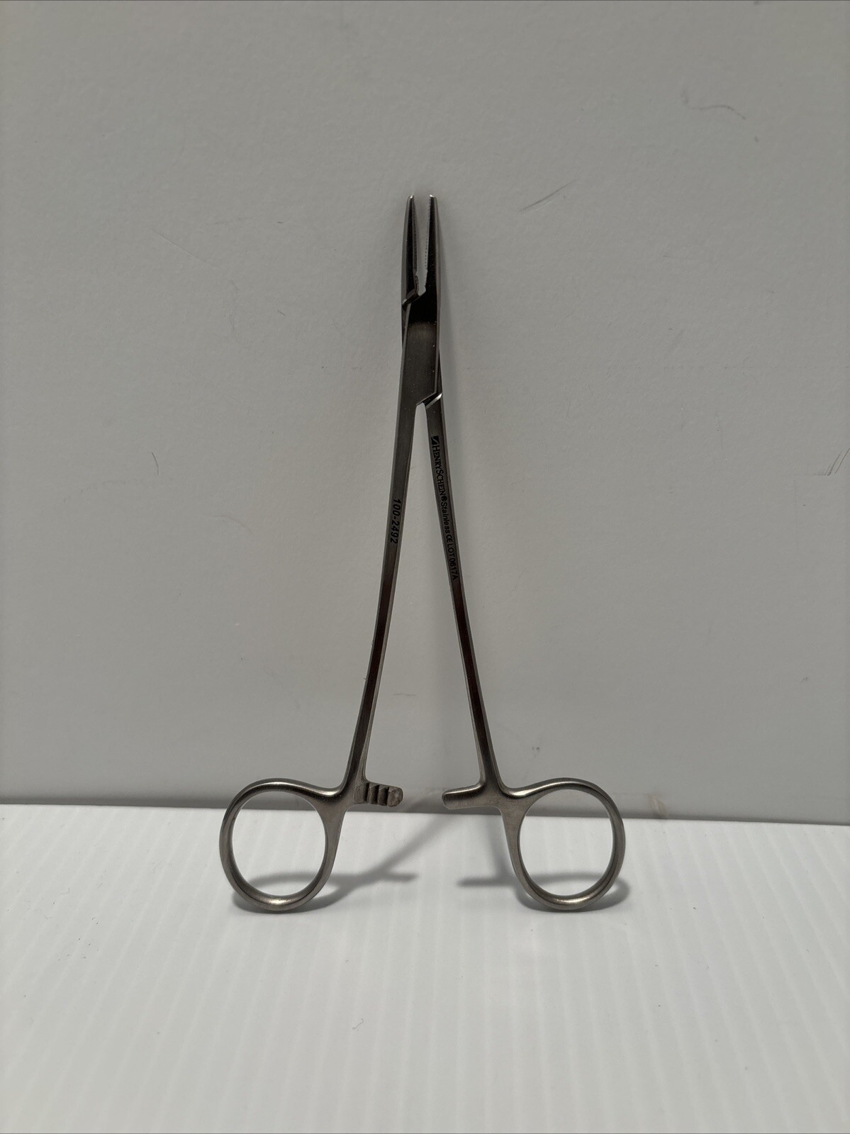 henry schein 100-2492 nedle holder