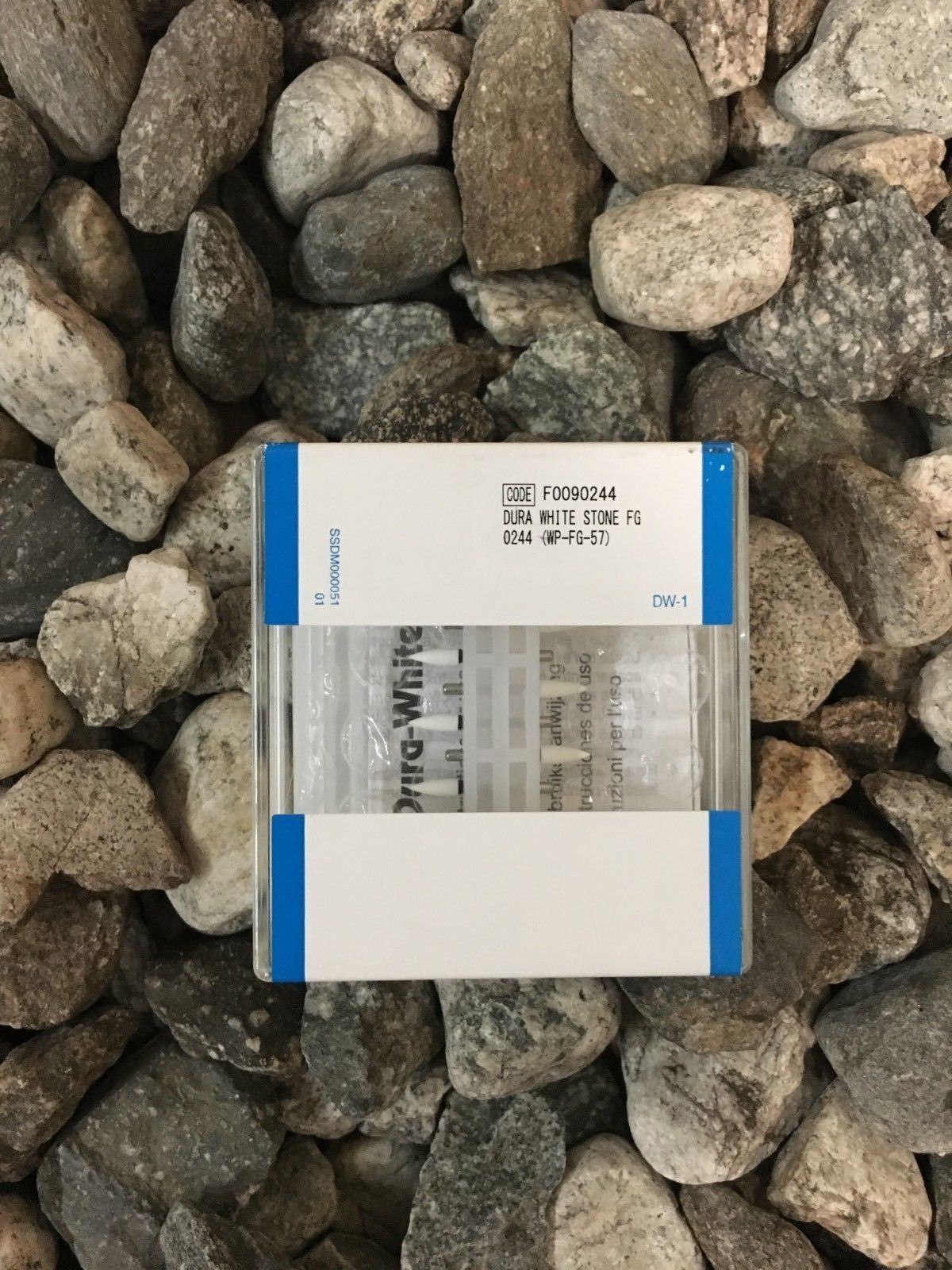 SHOFU FLAME #0244 DURA-WHITE FG/FL2 FINISHING STONES (BOX OF 12)