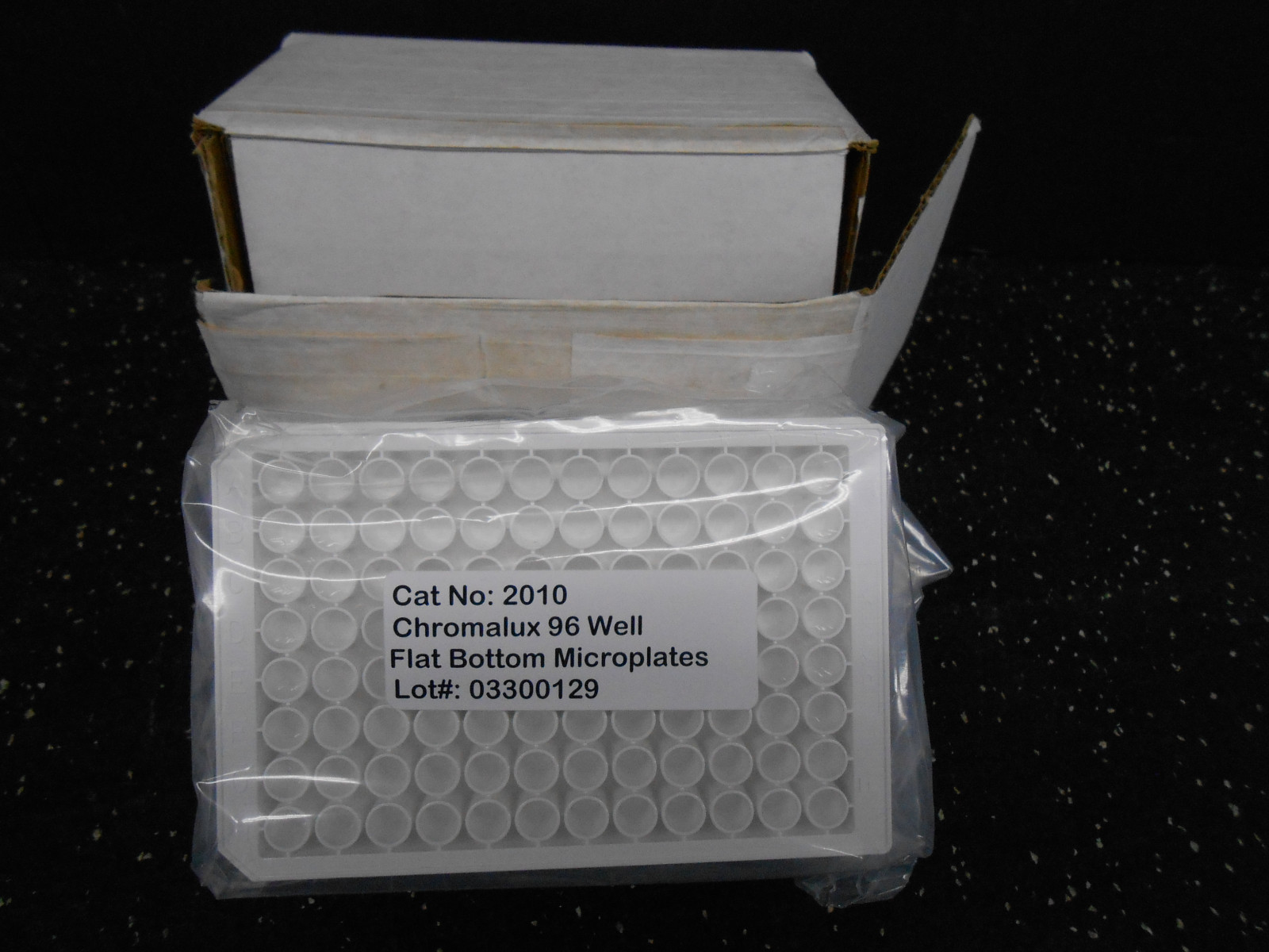 DYNEX TECHNOLOGIES 2010 CHROMALUX 96 WELL FLAT BOTTOM MICROPLATES 5/BG
