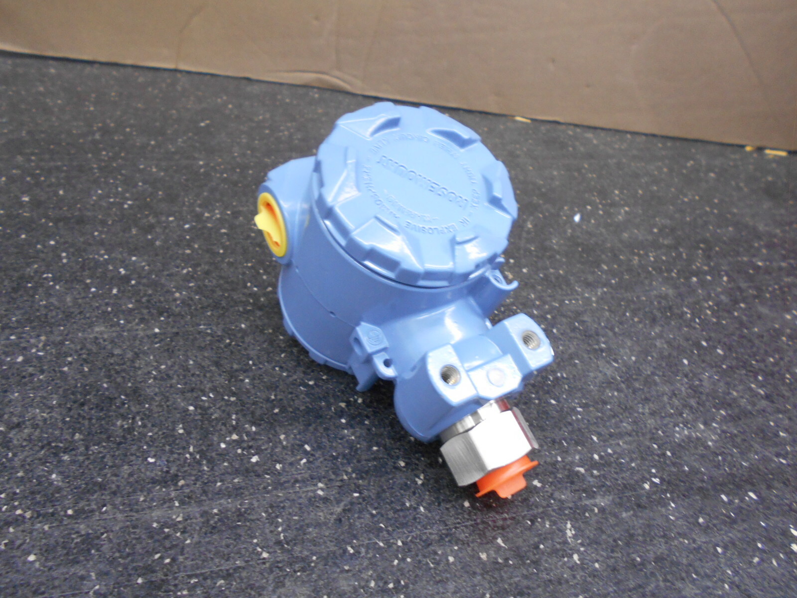 ROSEMOUNT A2A22A1 36VDC 1/2″ NPT PRESSURE TRANSMITTER