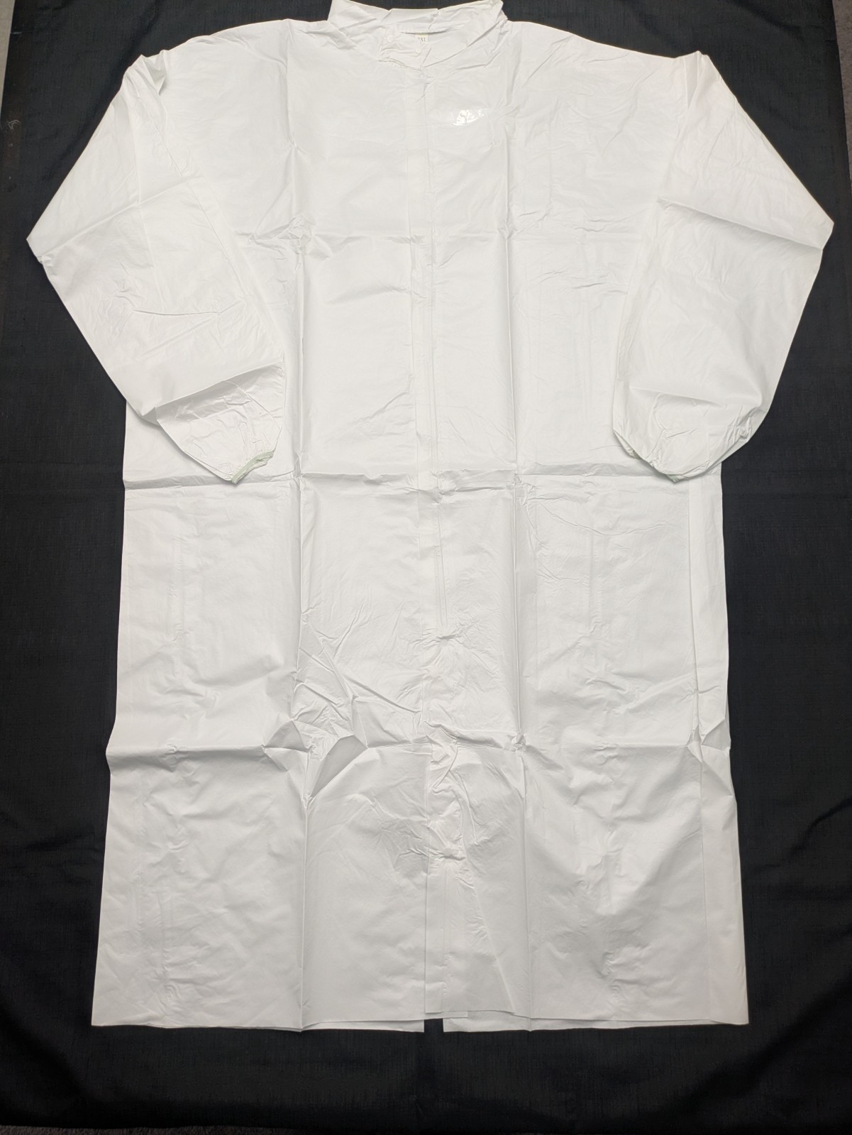 Disposable Protective Frock 2XL White Zip Front Long Sleeve Elastic Cuffs 29pc