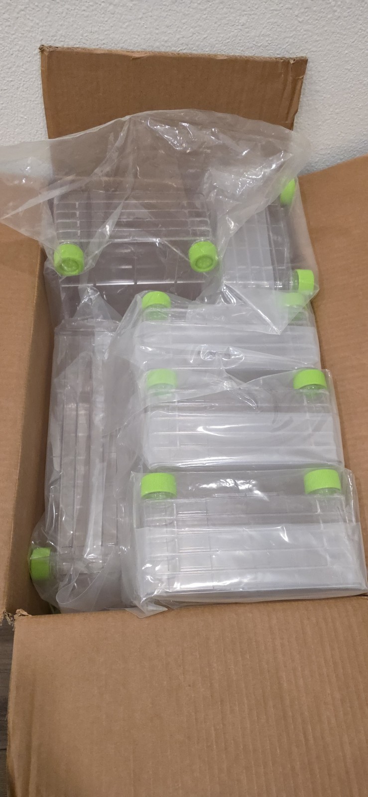 6 pack, VWR Cell Chamber 5 Layer Surface Treated Vent Cap Sterilized 76045-402