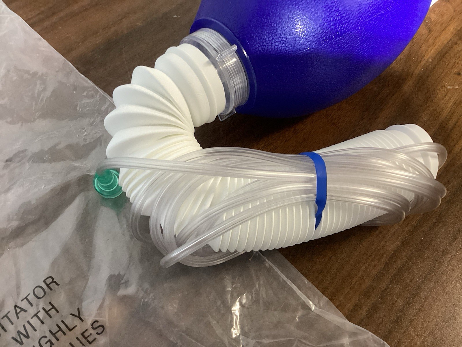 *1-Pack* Vyaire Medical AirLife Manual Adult Resuscitator 2K8032 Exp. 5/27/2029