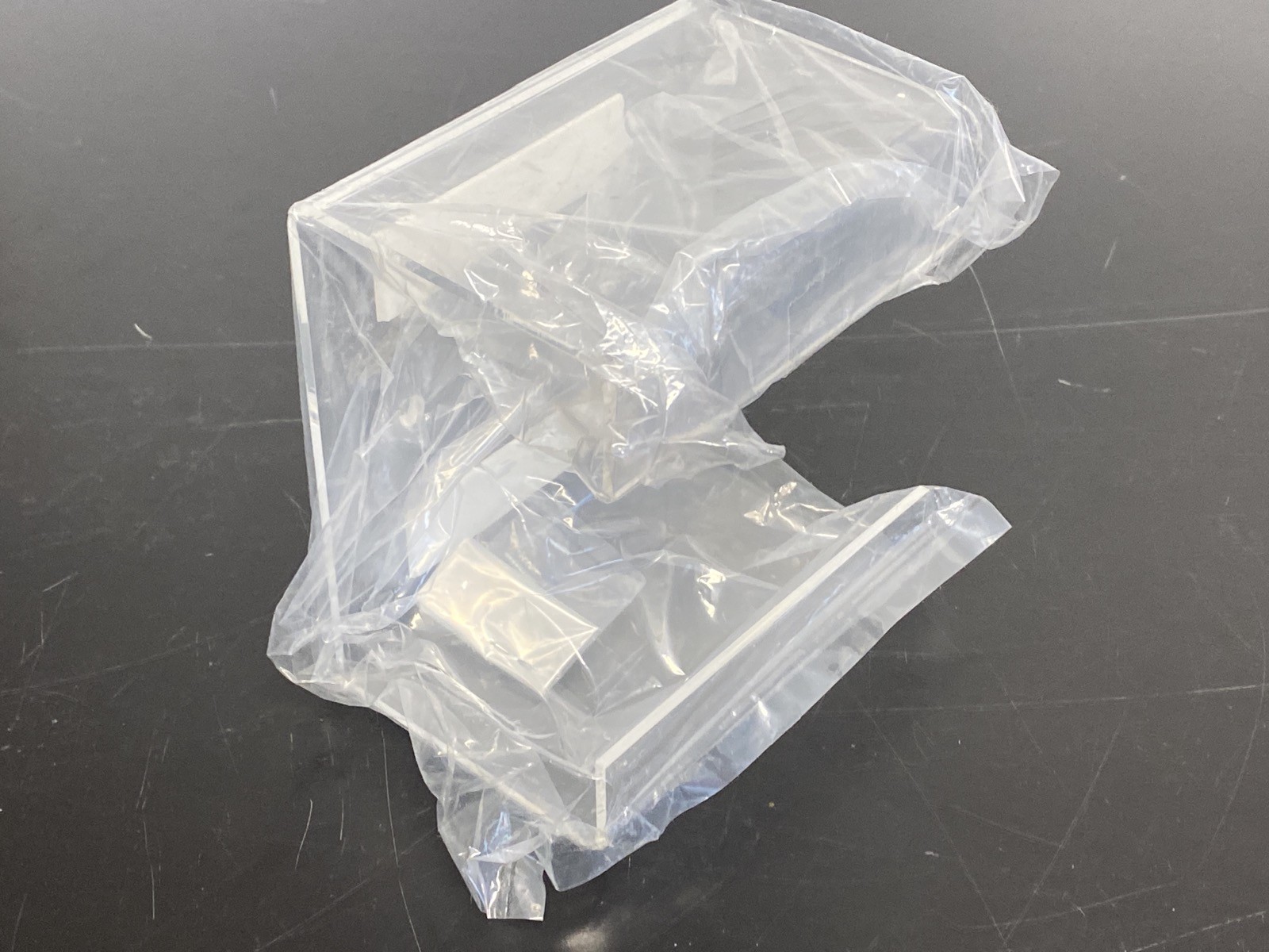 New (Lot of 3) Small Clear Acrylic Kimwipe Holders 4-5/8” L x 3-1/4” W x 5” H