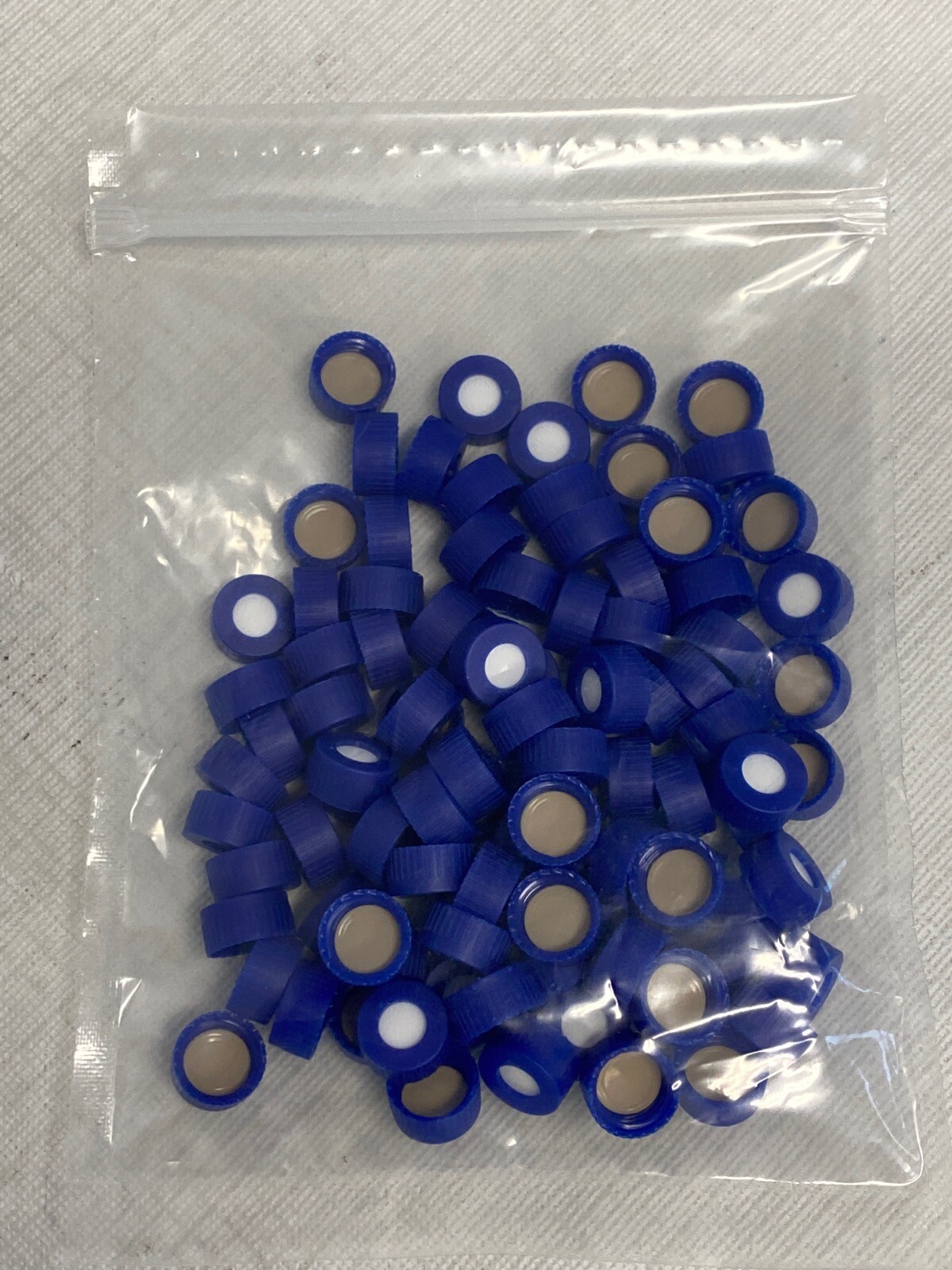 (1293) Laboratory 9mm Blue PP Screw Caps with White PTFE Septa Liner for Vials