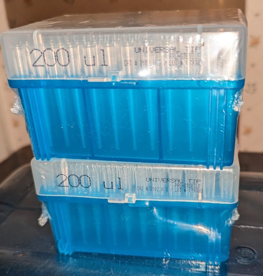 NEW NEPTUNE 200UL UNIVERSAL PIPETTE TIP 2102.NS quantity 192 TIPS