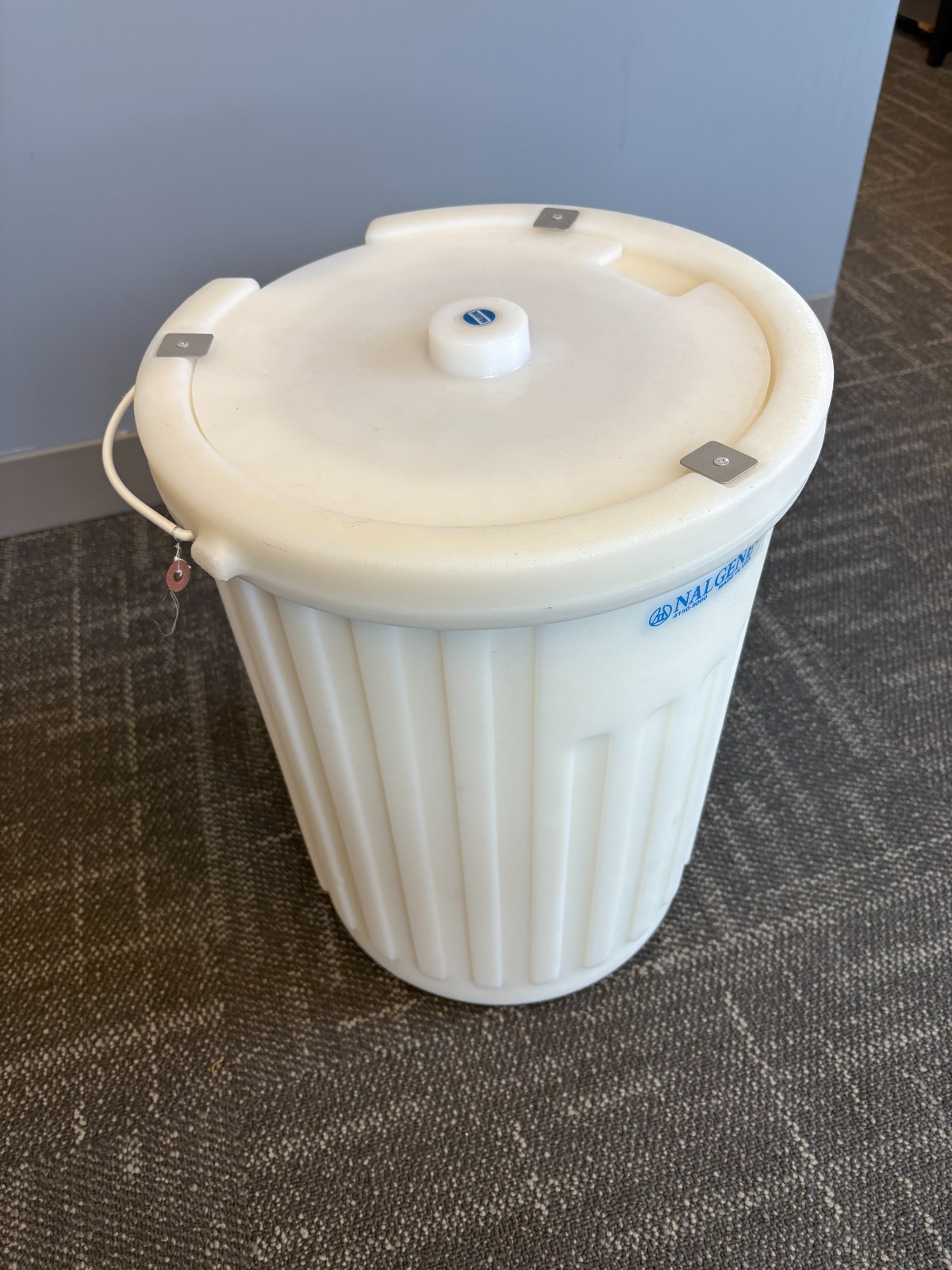 Cole-Parmer Thermo Scientific Nalgene 4150-9000 All-plastic 10 Liter Dewar flask