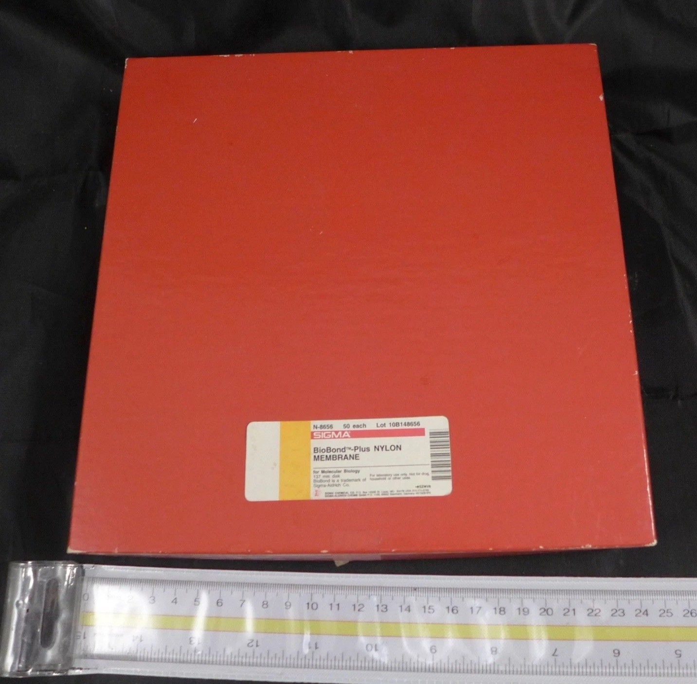 SIGMA BioBond-Plus Nylon Membrane, box of 50 discs, 137mm diameter #N-8656