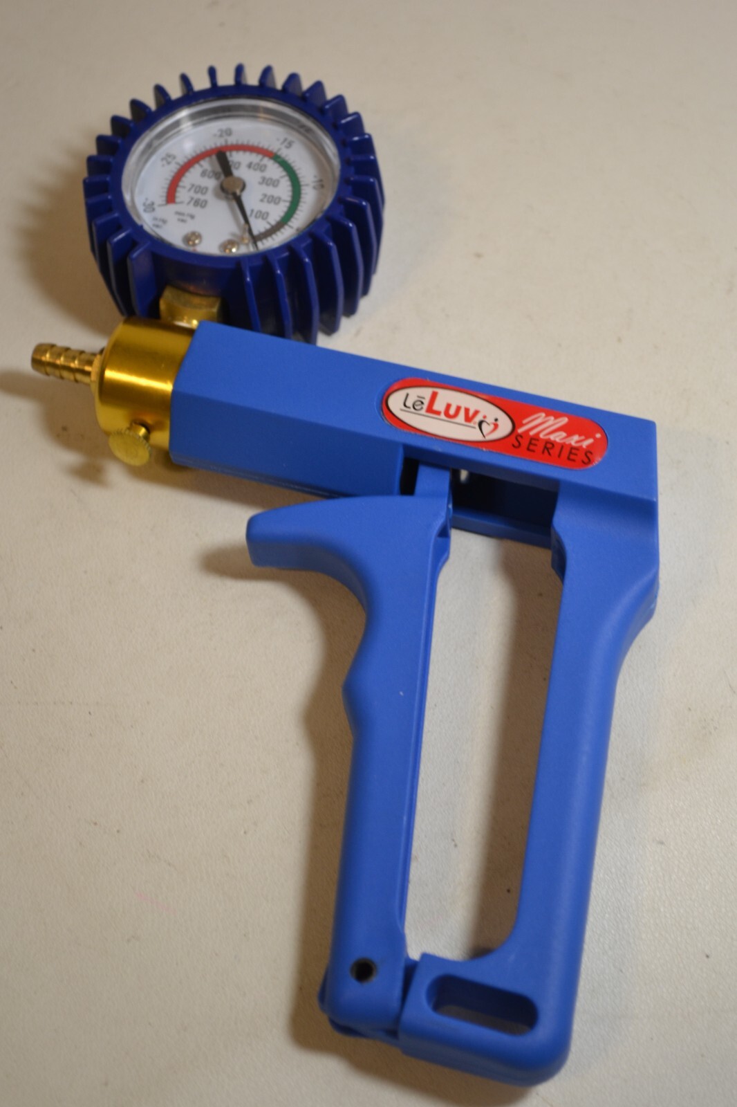 Vacuum Pump LeLuv MAXI Blue Handle with Protected Gauge