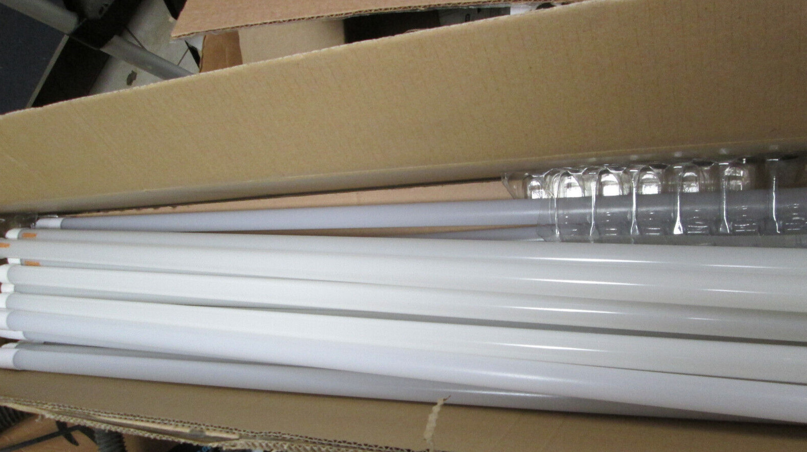 James Led Nano Light Tubes ZY-t8P-15w1200BiXXf60G13j01 (42) Bulbs