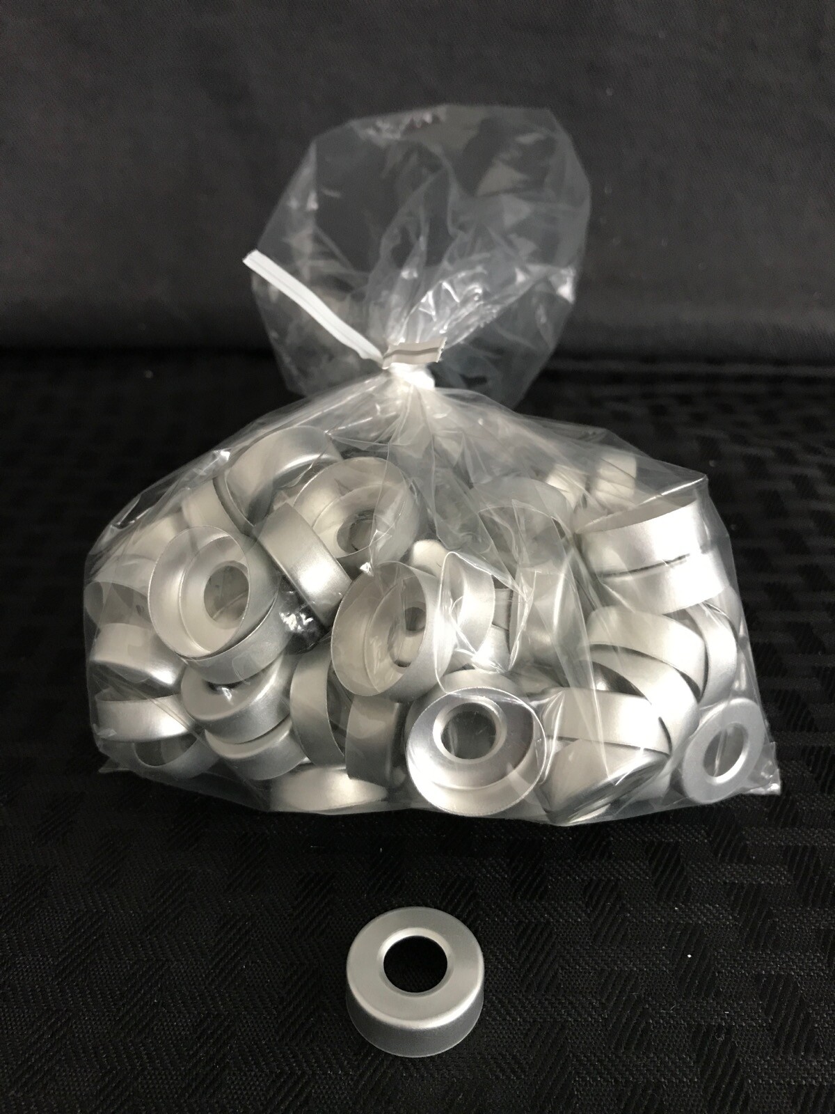 (100) Laboratory Aluminum 20mm ID Crimp Cap Seal with 9.4mm ID Open Center Top