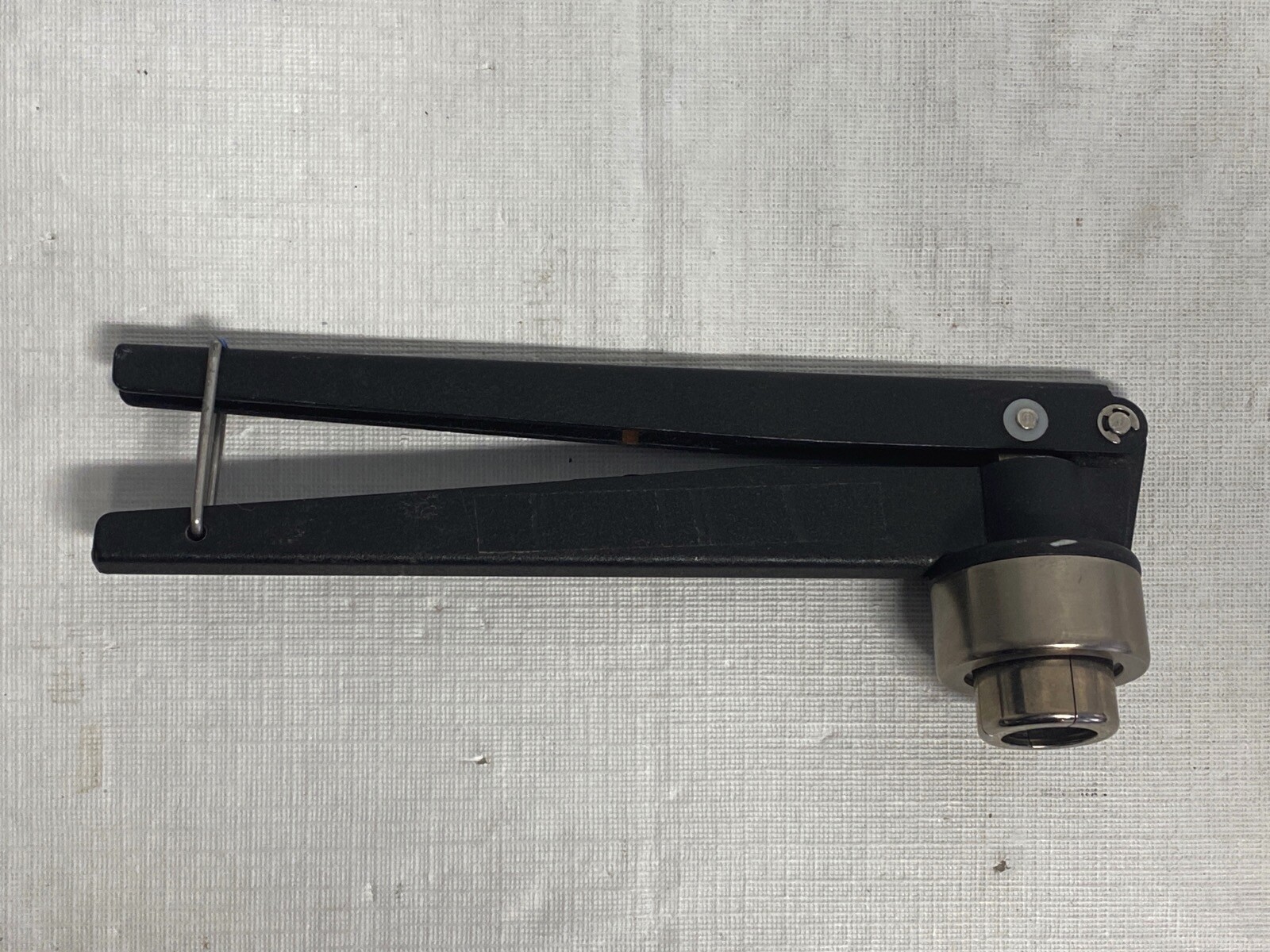 Laboratory 20mm SS Black Coated Metal Crimp Top Vial Hand Crimper Tool