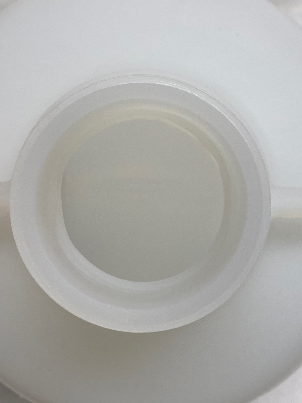 Used VWR 10L Polypropylene Graduated Round Carboy w/ Cap Spigot Handles 216-1710